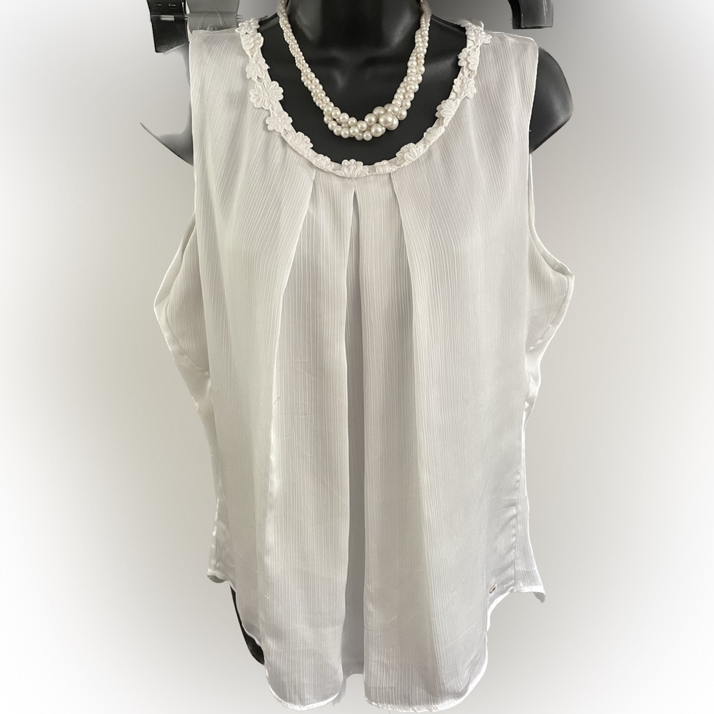 Adorable Off White Cream Tommy Hilfiger Blouse Too Shirt Size XL